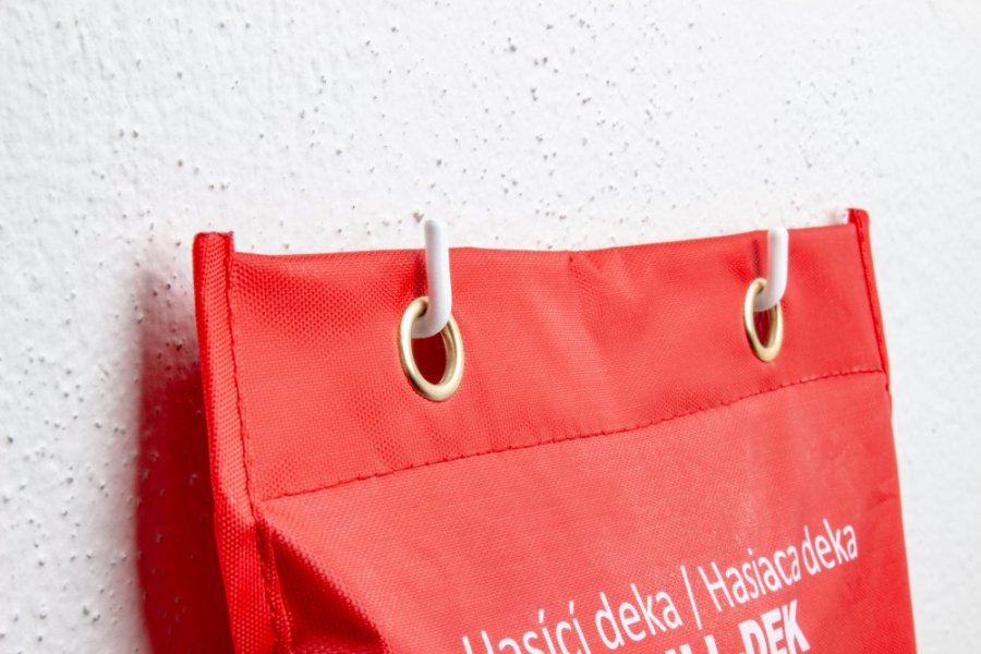 Súprava skrutiek na pripevnenie Hasiace deky