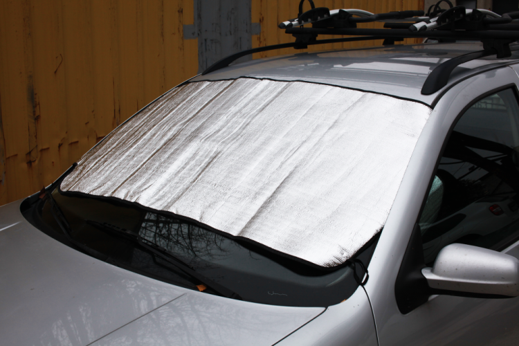 Windscreen thermal protection