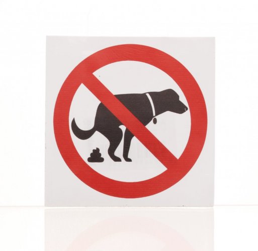 Zákaz venčení psů - SYMBOL, samolepící fólie, 92 x 92 mm