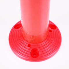 Flexible reflective traffic bollard with shape memory