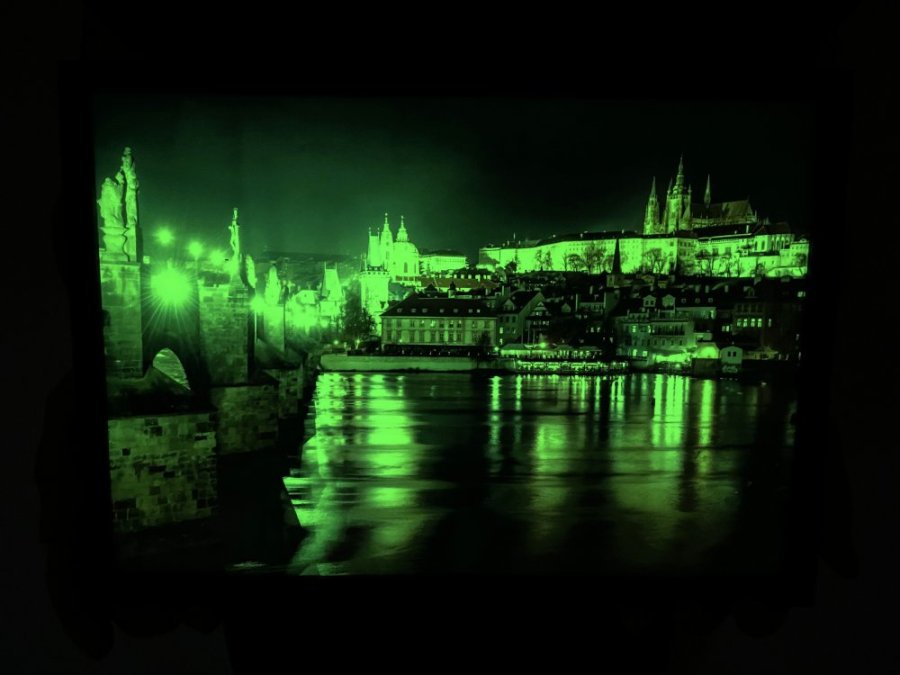 Svítící obraz - město / Praha